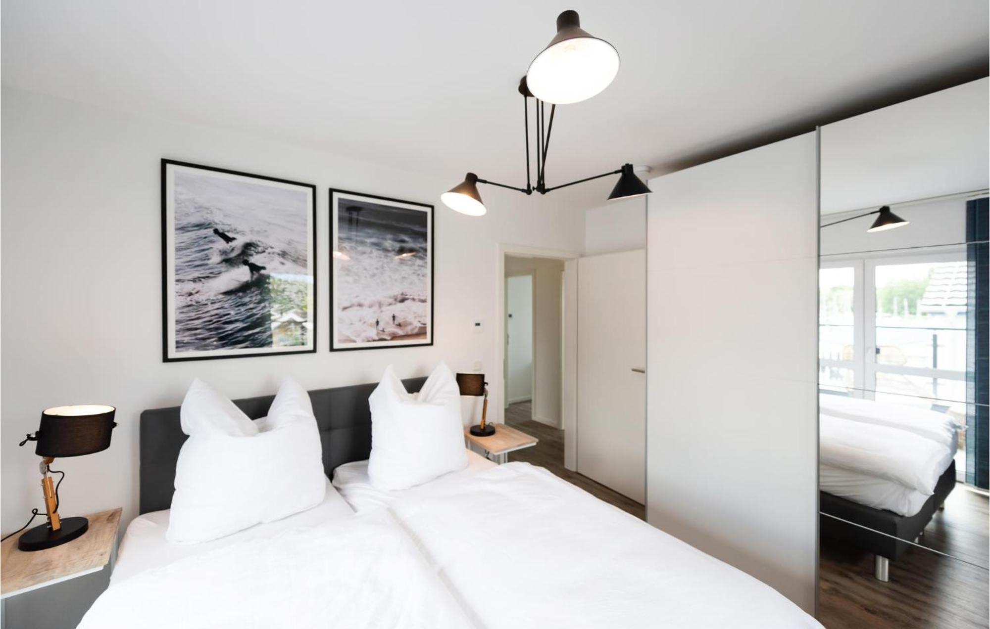 Amazing Apartment In Rechlin With Kitchen Bagian luar foto