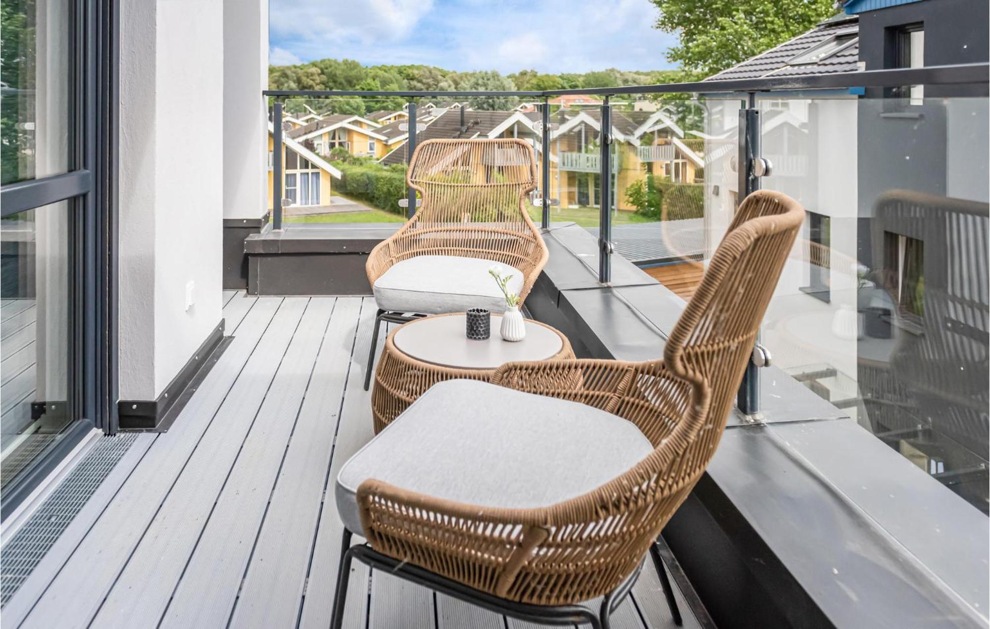 Amazing Apartment In Rechlin With Kitchen Bagian luar foto